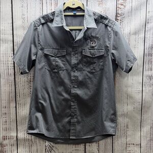 Jack Daniel’s Charcoal Gray Short Sleeve Button Down Shirt Size Medium